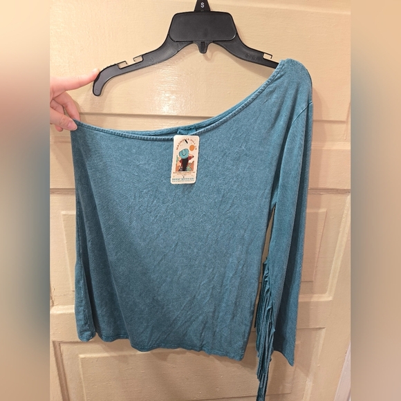 Flirty Fringe One Shoulder Fringe Long Sleeve Teal Top NWT - Picture 8 of 8